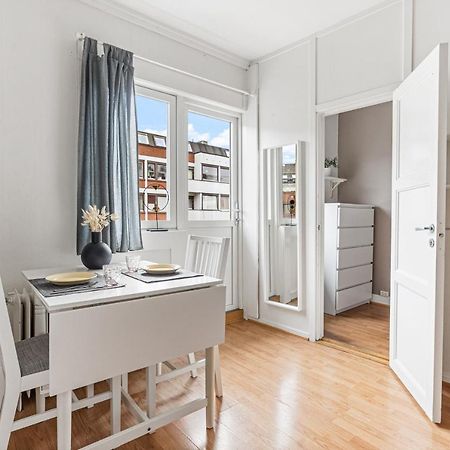 Small And Cheap - 6 Ppl - Super Central - Balcony Oslo Bagian luar foto